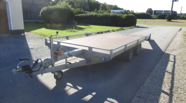 EDUARD Mehrzwecktransporter SR-LS 149