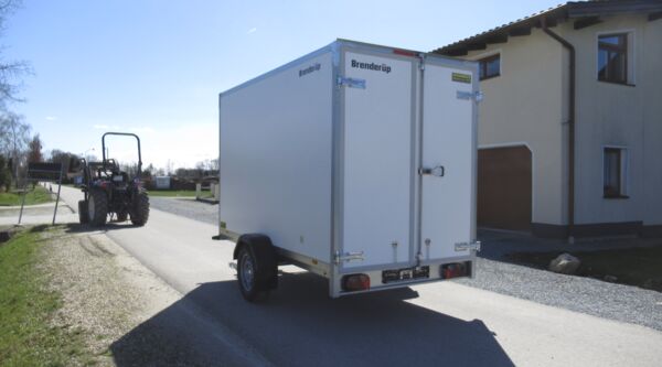 Brenderup Anhänger Kofferanhänger 1300 kg 300x155x185 cm