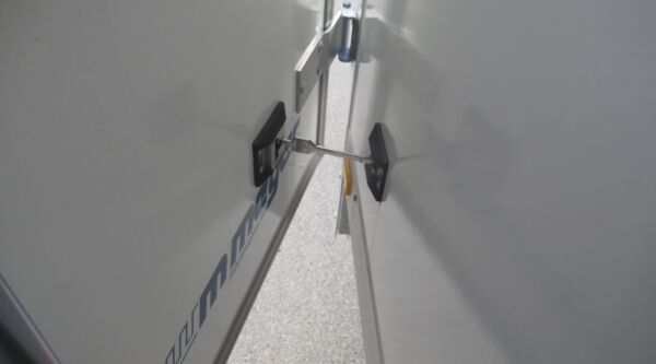 WM-Meyer Anhänger Kofferanhänger 2000 kg 301x151x185 cm